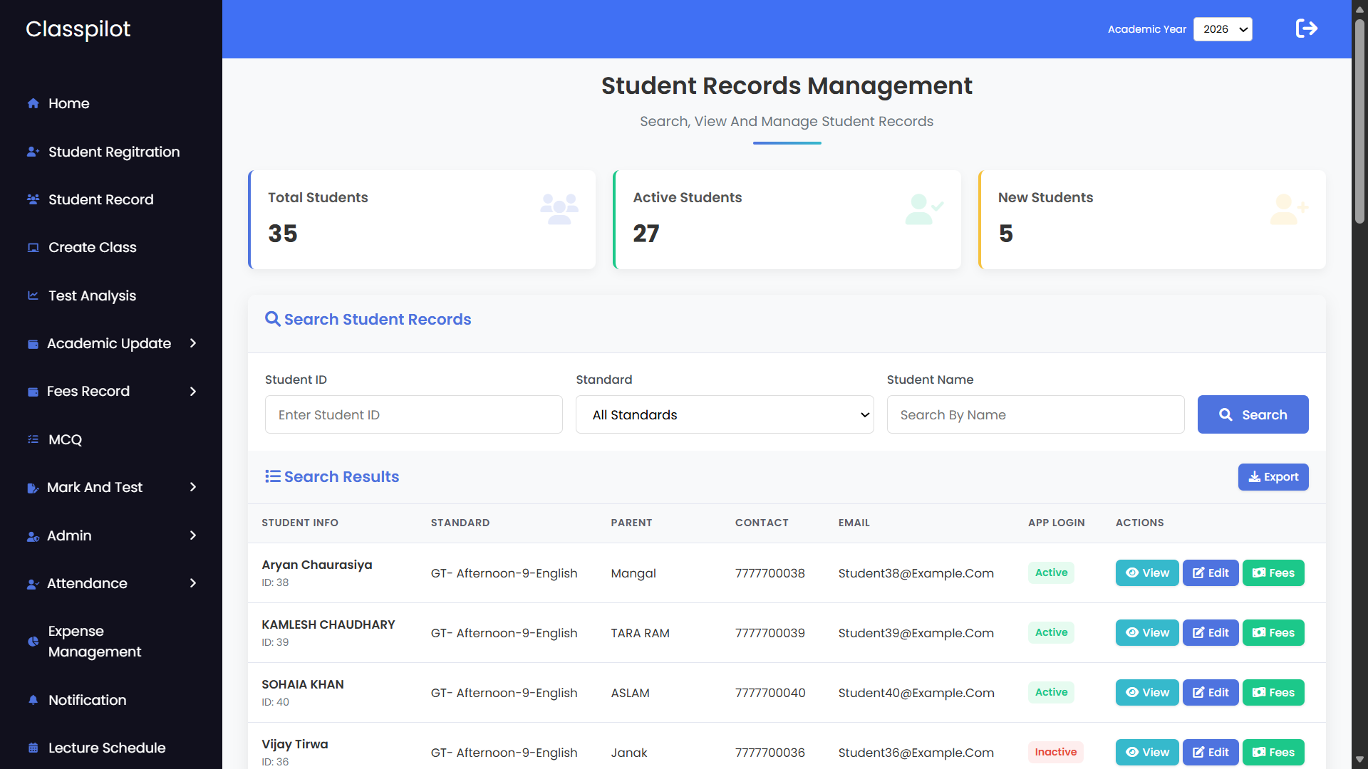 Student management software showing student list and batch details